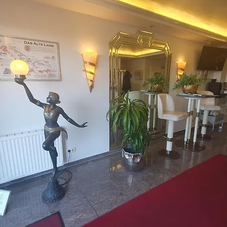 Hotel Am Elbufer